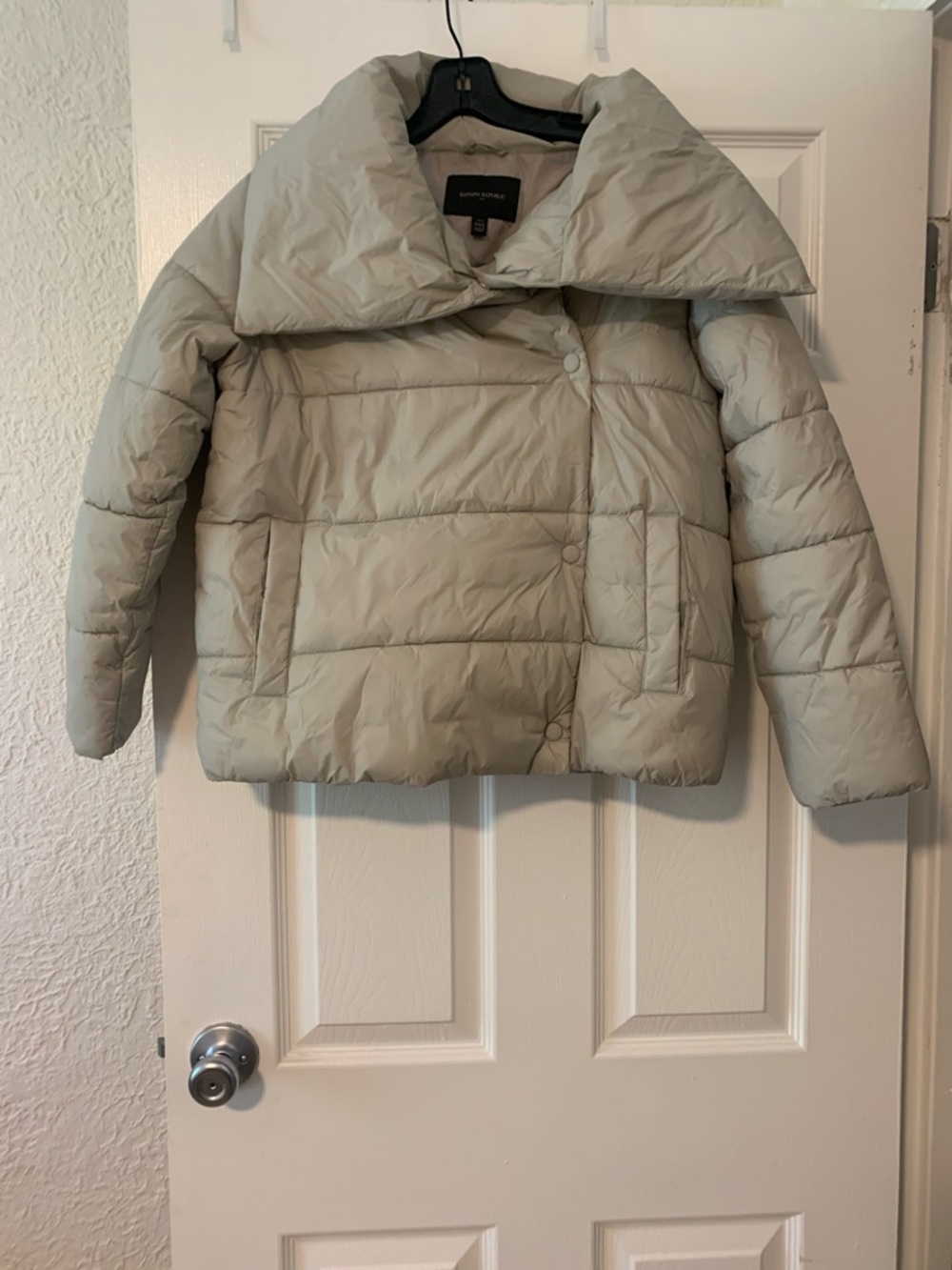 Banana Republic Light Beige Puffer Jacket